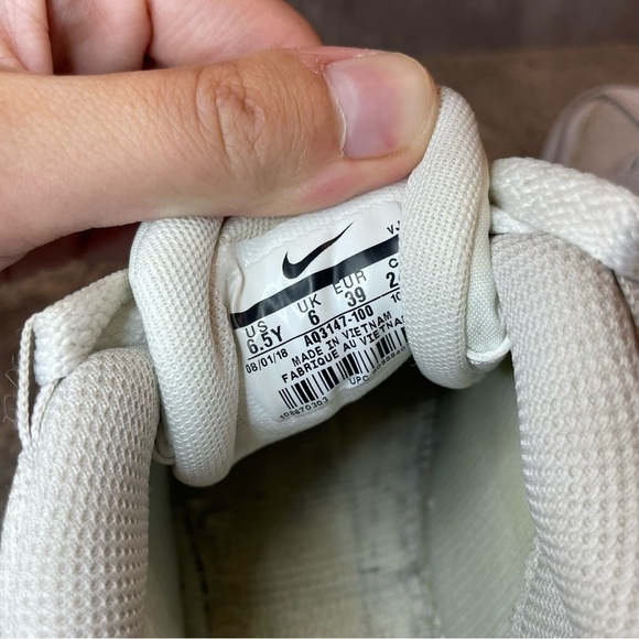 Nike Air Max 95 Running Shoes Womens sz 8 - white/white - Picture 7 of 7
